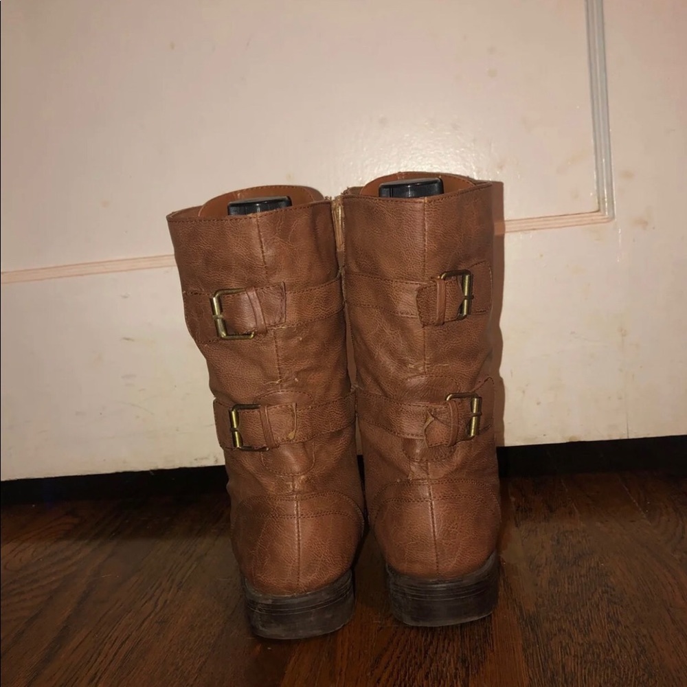 Boots - Picture 3 of 3